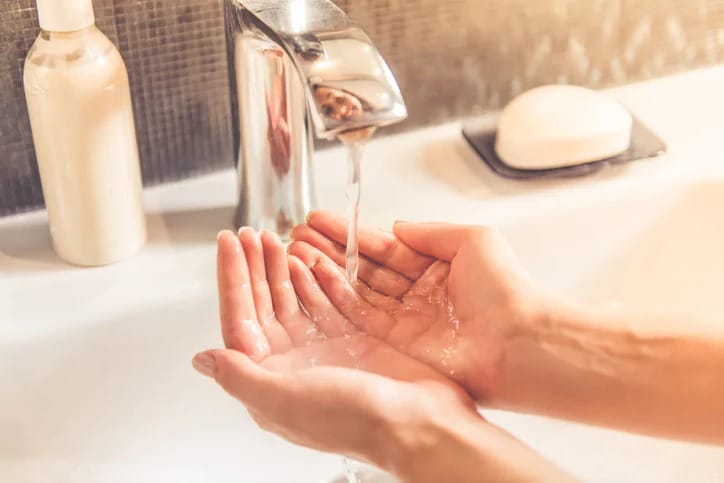 You’re Washing Your Face Wrong — Here Are 4 Ways to Do It Right! - SHOPPE.LK