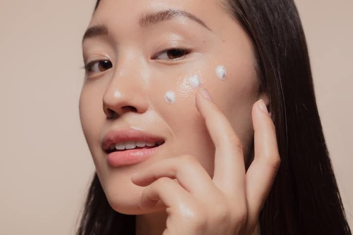 Makeup Tips for Acne-Prone Skin - SHOPPE.LK
