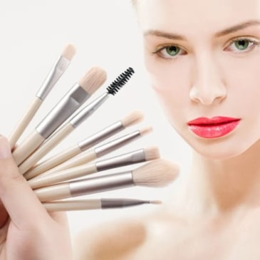 Travel Size Makeup Brush Set - 8 Essential Brushes for Flawless Application - Image 3