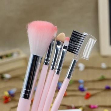 Compact and Portable 5Pcs Mini Makeup Brush Set - Image 3