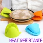 Heat-Resistant Silicone Oven Glove for Safe and Easy Cooking - SHOPPE.LK