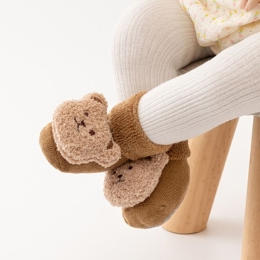 Warm and Cozy Newborn Baby Socks with Cartoon Bear Design - SHOPPE.LK